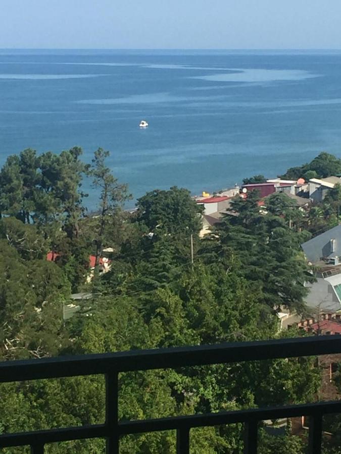 Квартира У Моря С Двумя Балконами Batumi Exterior photo